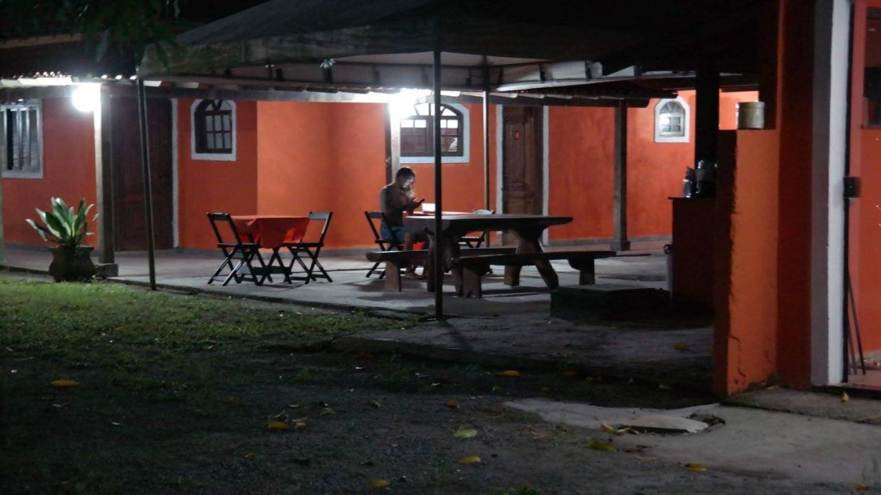 Hostel E Camping Casa Laranja Búzios Exterior foto